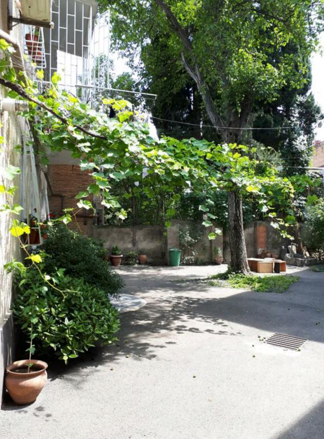 Karin House Apartment Тбилиси Екстериор снимка