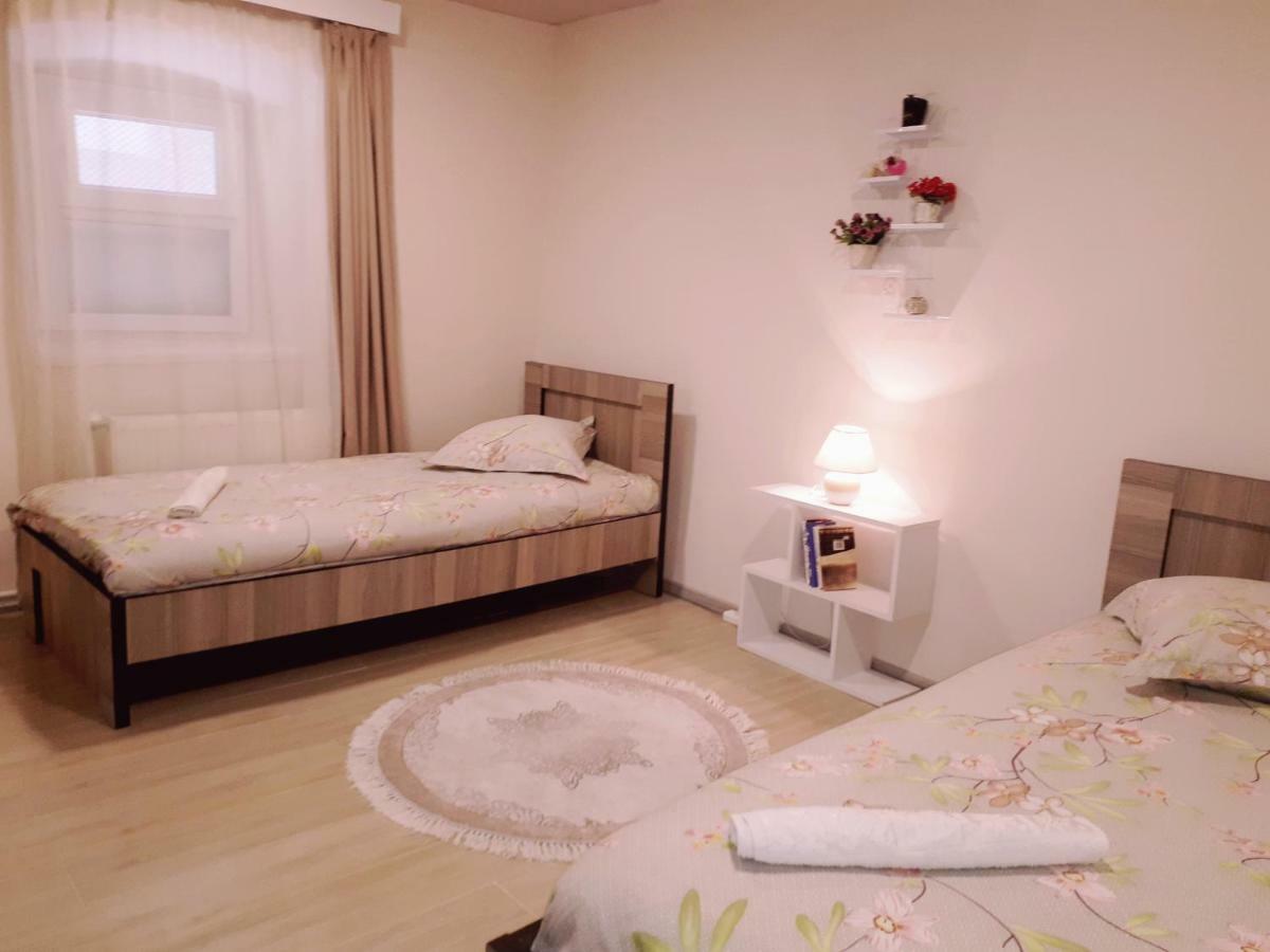 Karin House Apartment Тбилиси Екстериор снимка